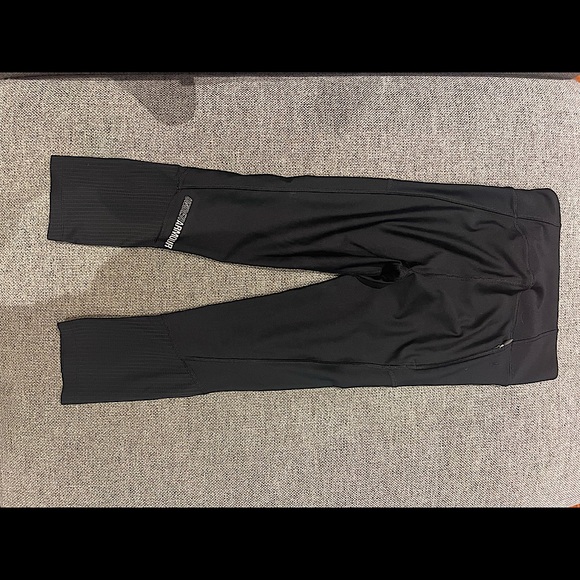 Under armour seamless sports bra and capri legging set size XS - Picture 8 of 10